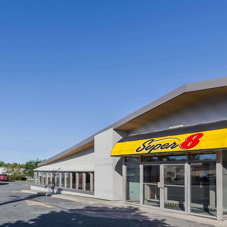 فندق سوبر 8 باي ويندام كيركلاند ليك Kirkland Lake المظهر الخارجي الصورة